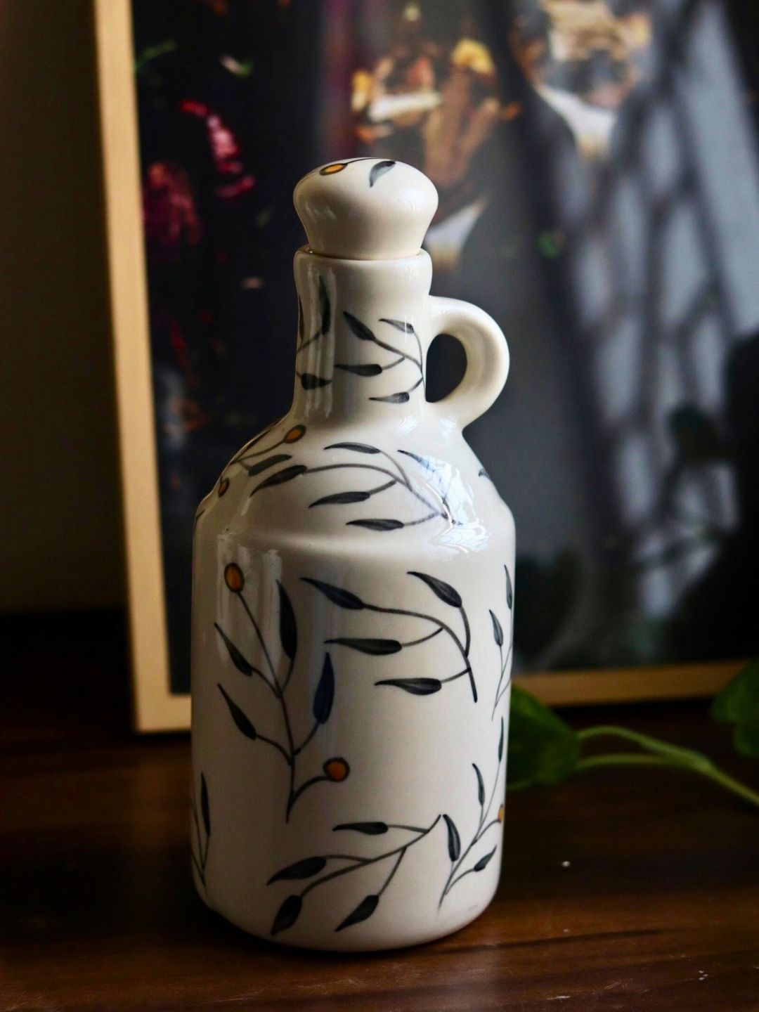 

WEAVING HOMES White & Black Branches Printed Ceramic Oil Vessel