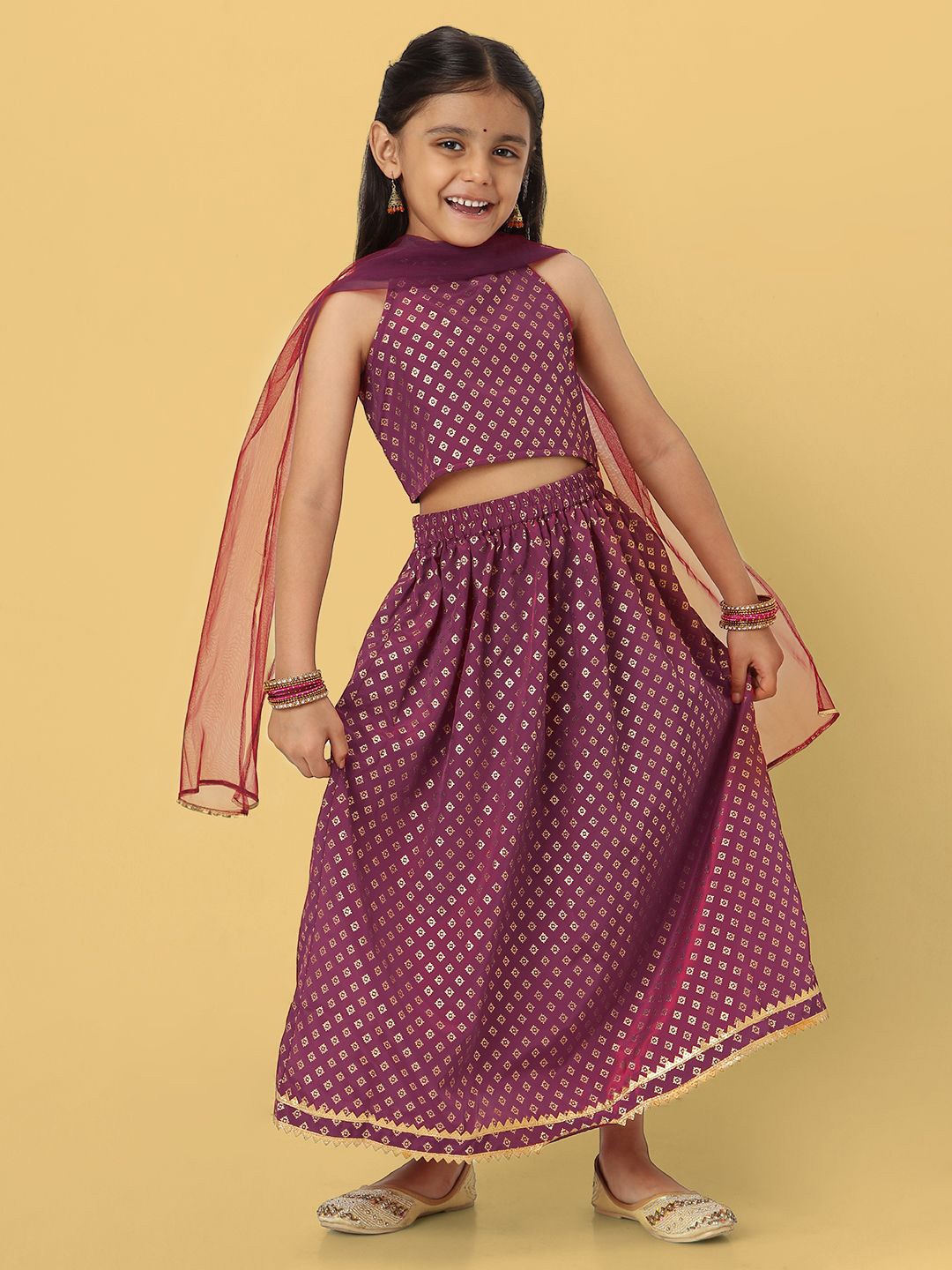 

Nauti nati Girls Printed Sleeveless Lehenga Set with Dupatta, Maroon