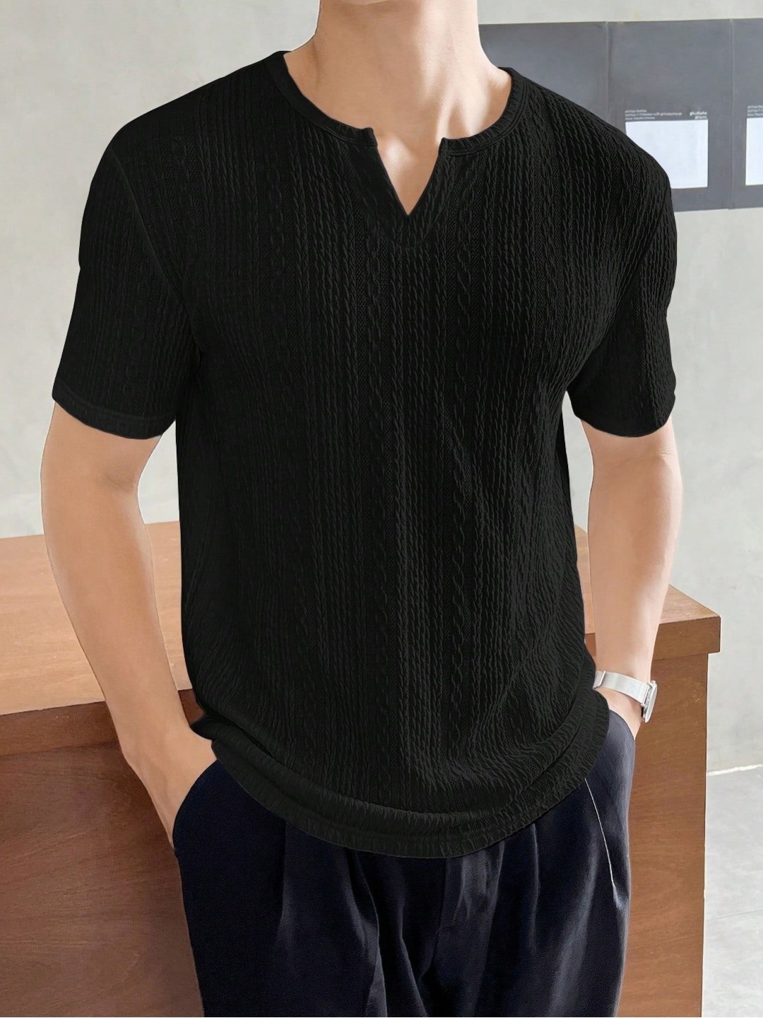 

TAGDO Men V-Neck T-shirt, Black