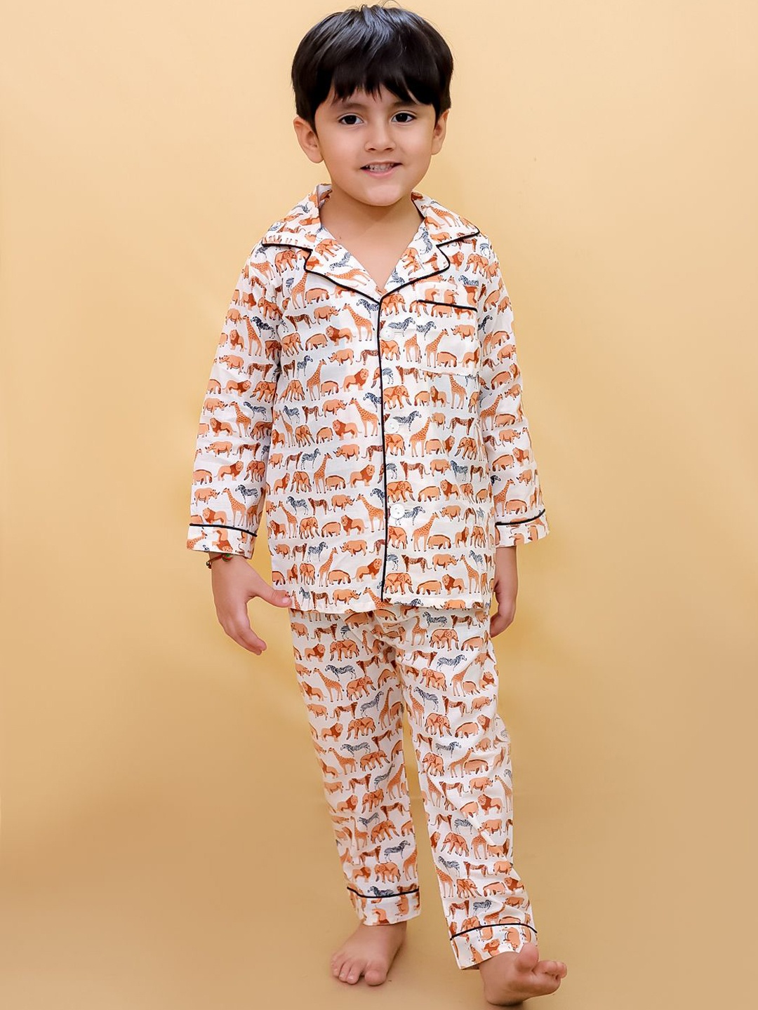 

Biglilpeople Kids Conversational Printed Lapel Collar Pure Cotton Night Suit, White