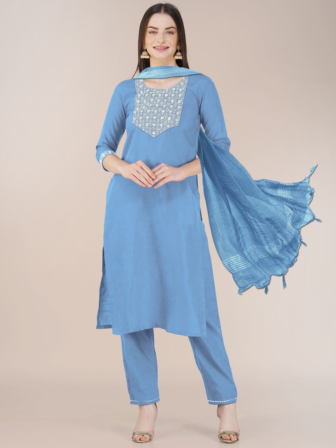 

KAYOMMI Floral Embroidered Thread Work Kurta with Trousers & Dupatta, Blue