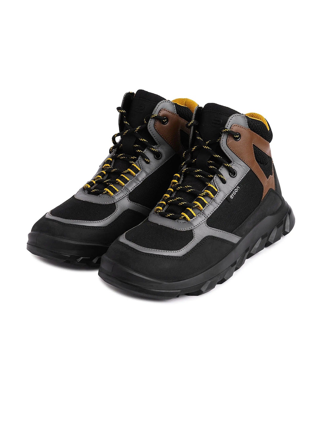 

ERGON Men Colourblocked Leather Trekking Shoes, Black