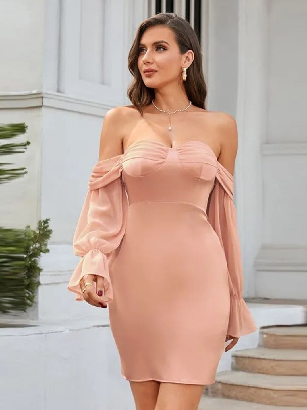 

KPOP Women Solid Sweetheart Neck Bell Sleeve Bodycon Mini Dress, Beige