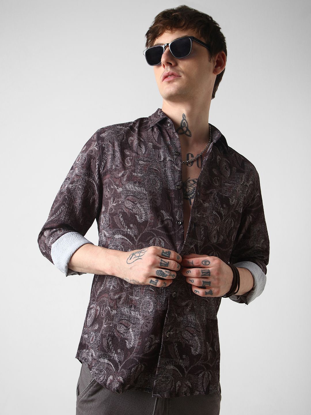 

VASTRADO Men Classic Spread Collar Solid Slim Fit Casual Shirt, Black