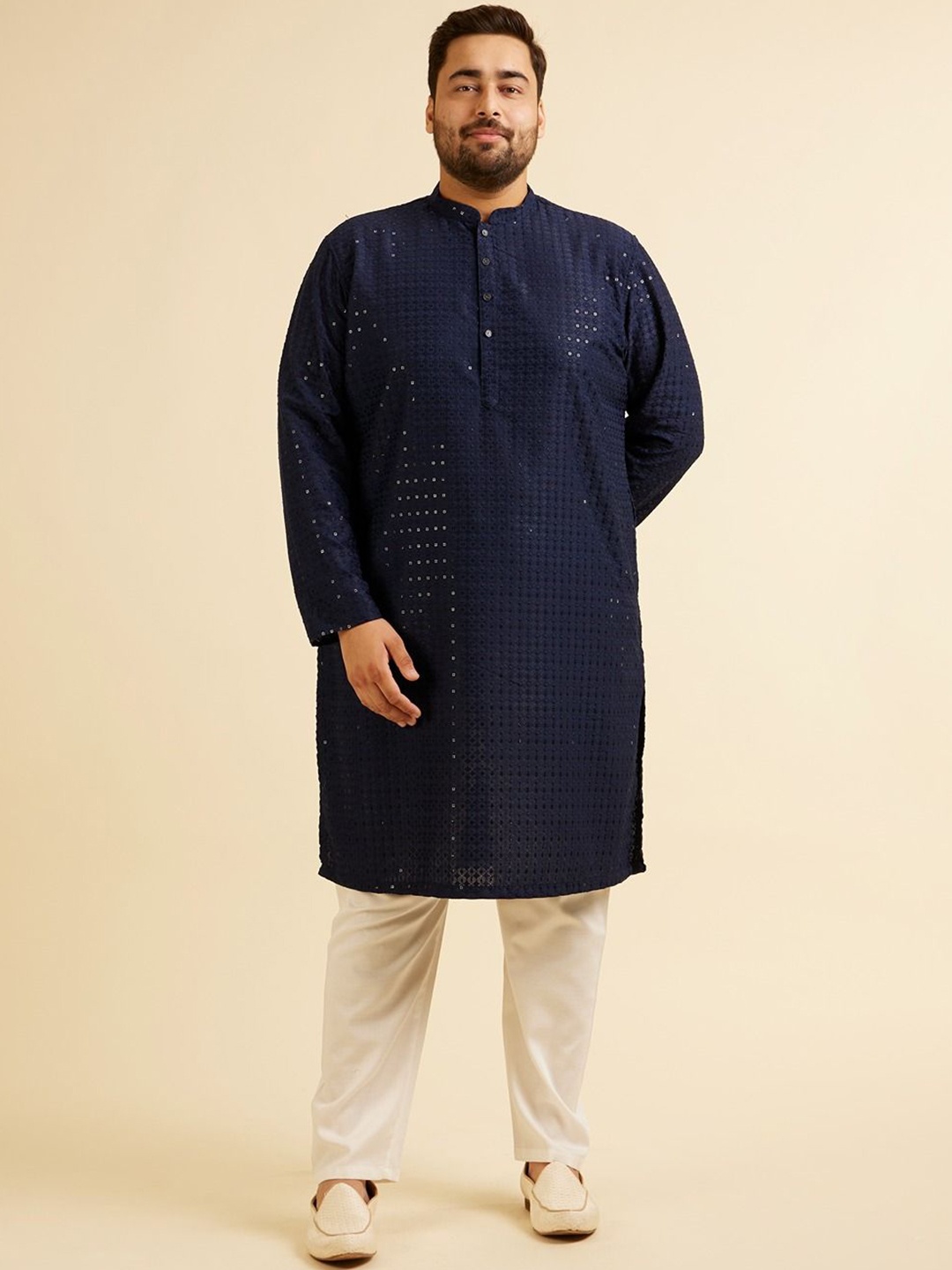 

Manyavar Plus Size Ethnic Motifs Embroidered Sequinned Kurta with Pyjama, Navy blue