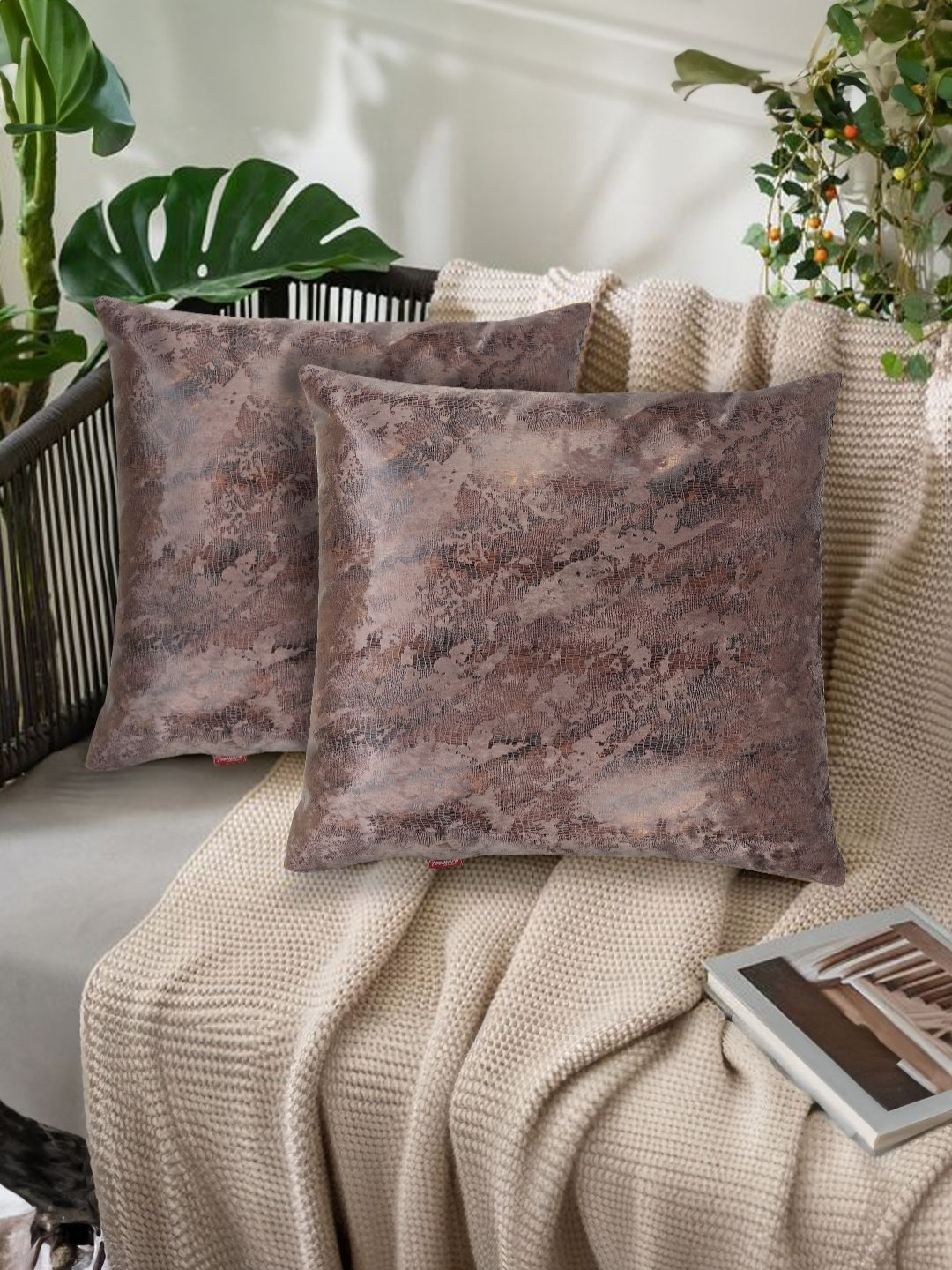 

Tesmare Brown 2 Pieces Abstract Square Cushion Covers