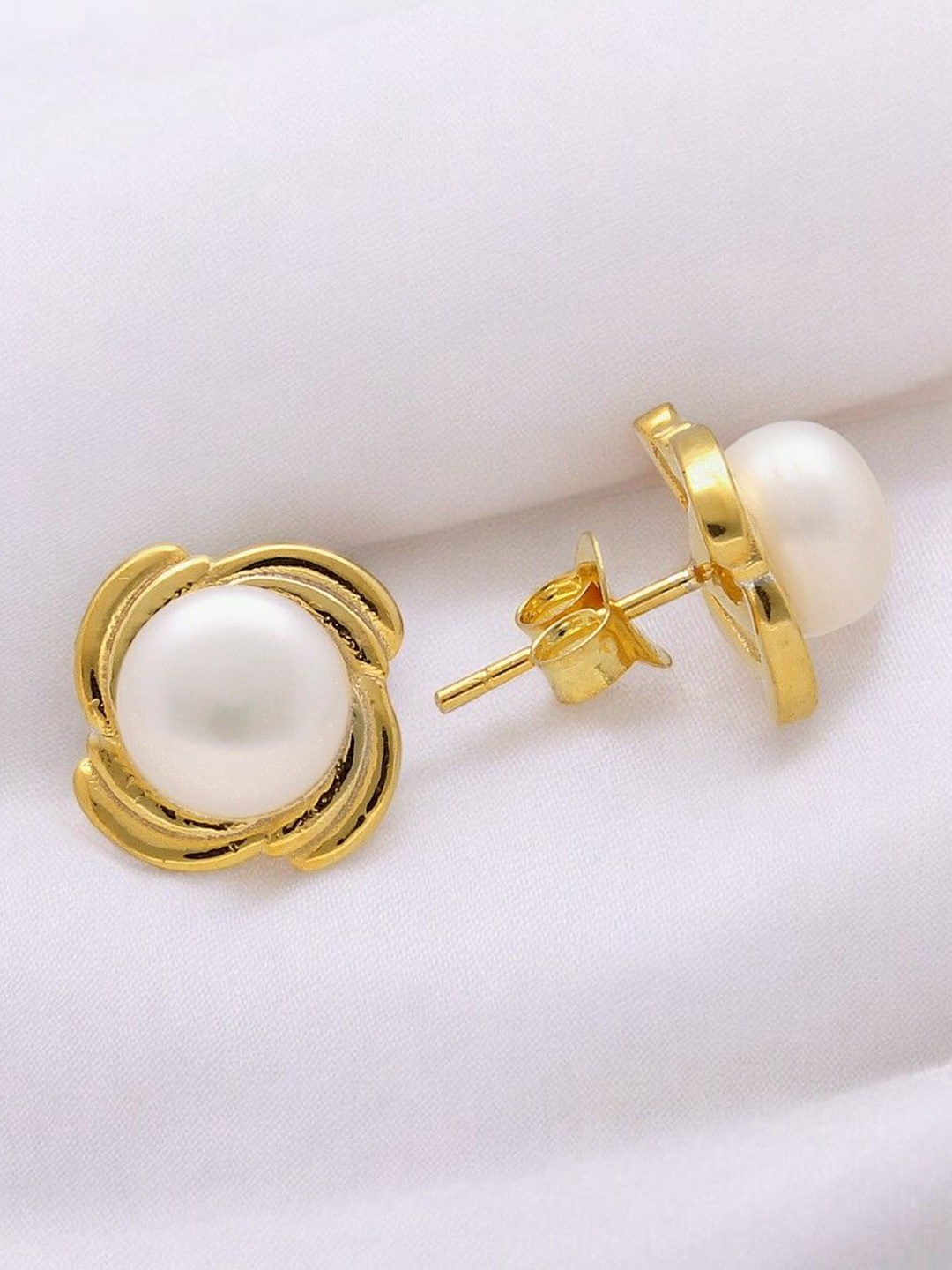 

Sri Jagdamba Pearls Dealer Gold Plated 925 Sterling Silver Circular Studs Earrings, White