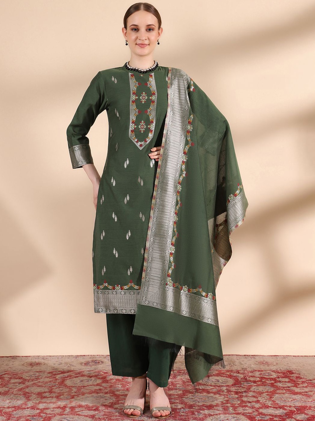 

KIDAR Floral Zari Woven Design Jacquard Straight Kurta With Trousers & Dupatta, Green