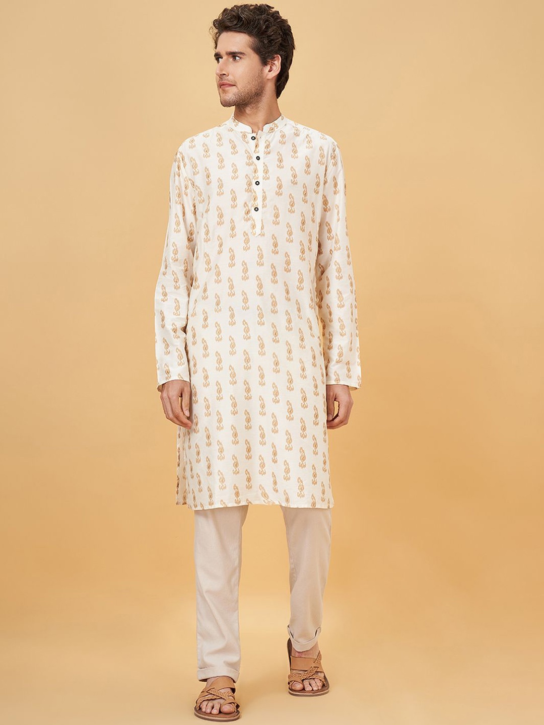 

indus route by Pantaloons Geometric Woven Design Mandarin Collar Straight Kurta, Cream