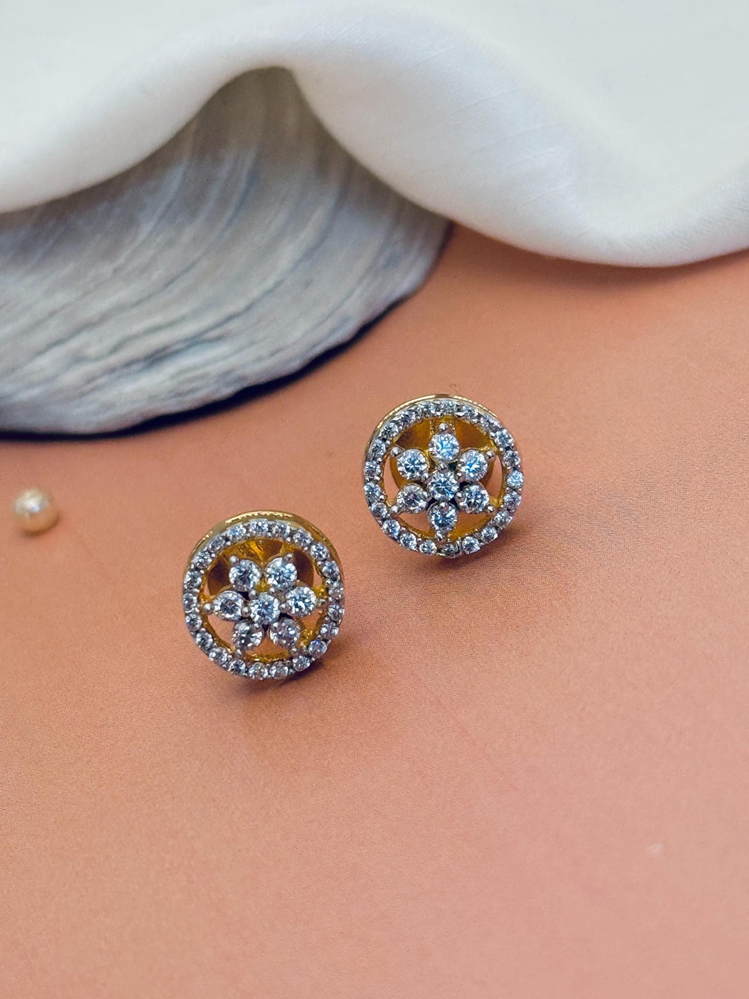 

DURGA INTERNATIONAL 92.5 Sterling Silver Gold-Plated Stones Studded Classic Studs