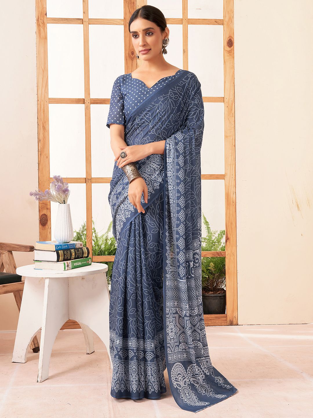 

Mitera Bandhani Pure Cotton Dabu Saree, Blue