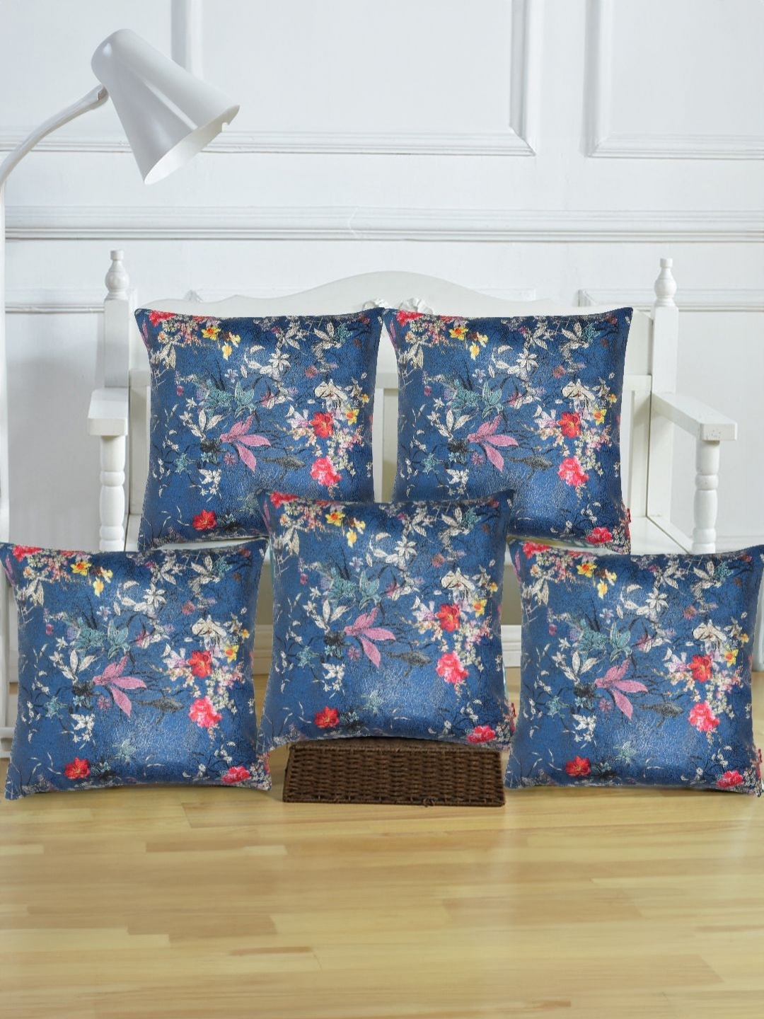 

Tesmare Blue 5 Pieces Floral Velvet Square Cushion Covers