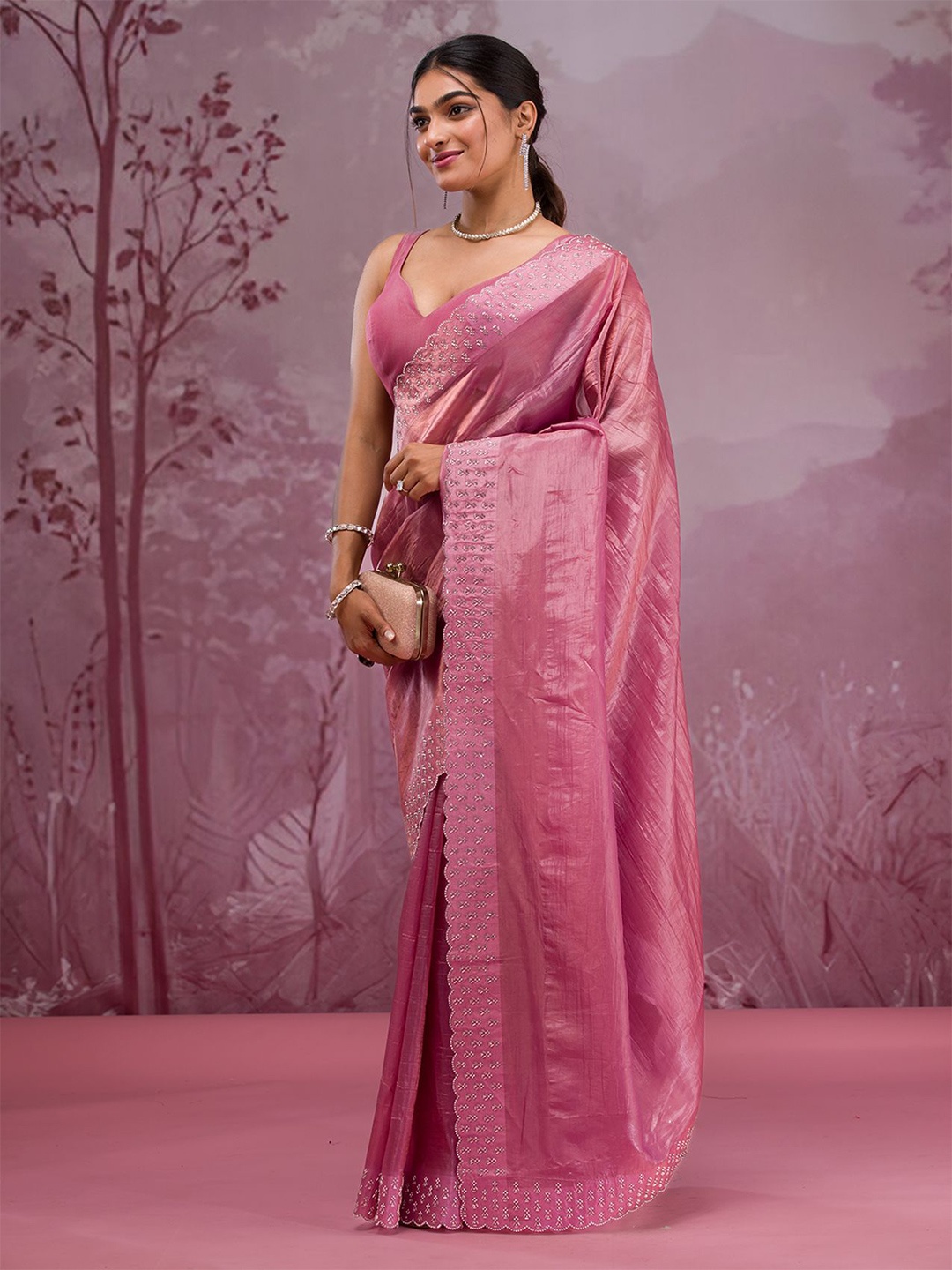 

Koskii Solid Beads and Stones Tissue Saree, Pink