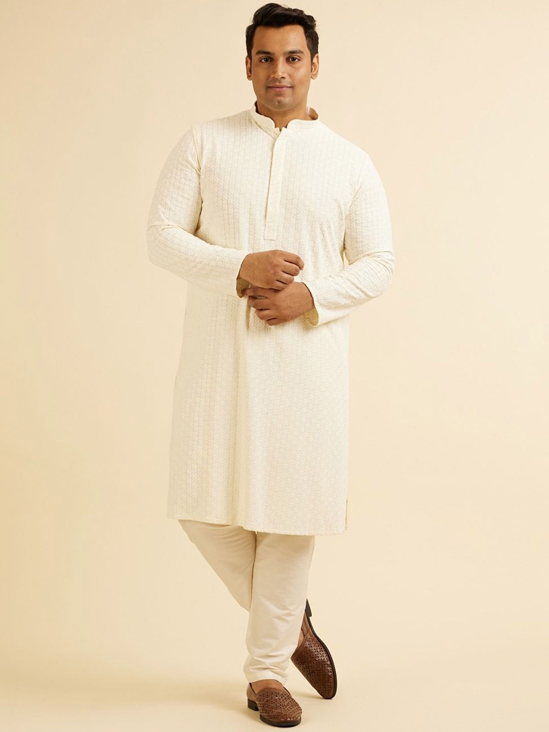 

Manyavar Plus Size Floral Embroidered Mandarin Collar Chikankari Kurta with Pyjamas, Cream