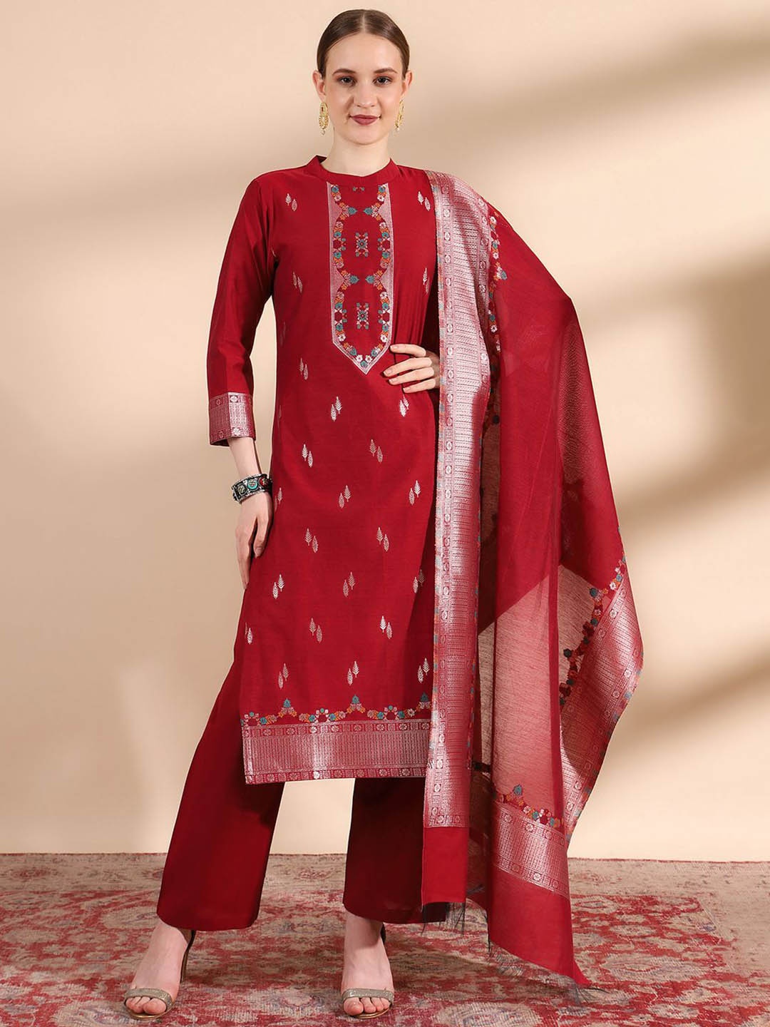 

KIDAR Floral Zari Woven Design Jacquard Straight Kurta With Trousers & Dupatta, Maroon