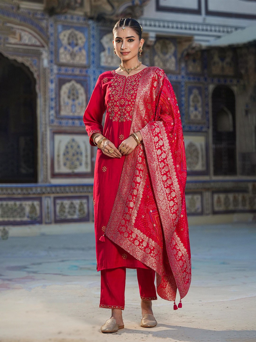 

SCAKHI Floral Embroidered Zari Work Jacquard Straight Kurta With Trousers & Dupatta, Red