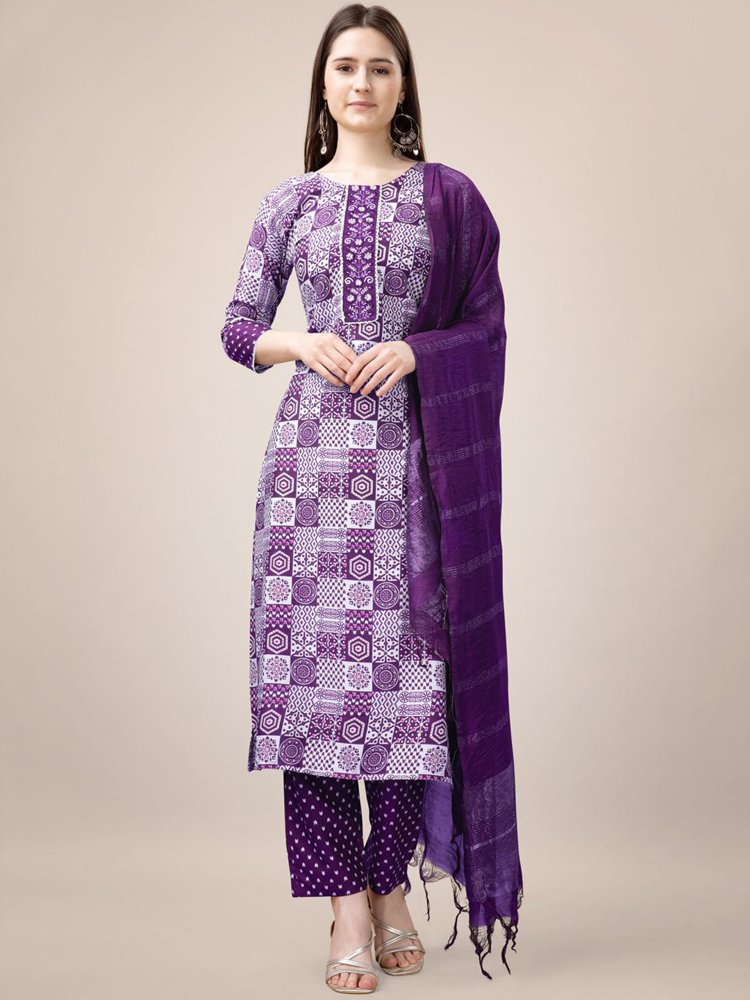 

KAYOMMI Ethnic Motifs Printed Thread Work Kurta with Trousers & Dupatta, Purple