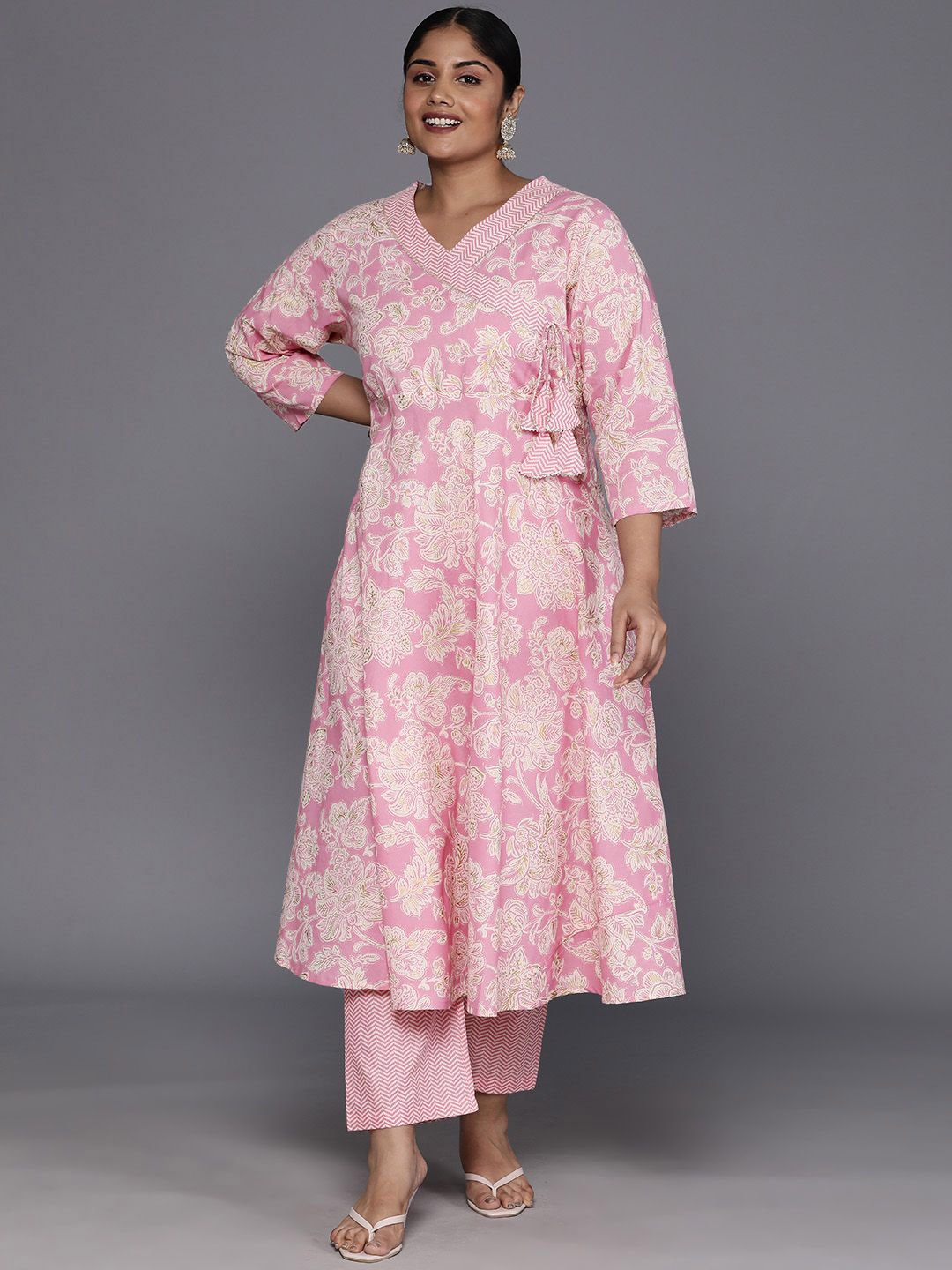 

Sztori Plus Size Floral Printed Gotta Patti Pure Cotton A Line Kurta with Trousers, Pink