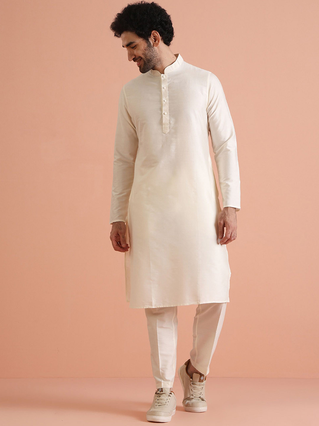 

KISAH Mandarin Collar Pastel Straight Kurta, Off white