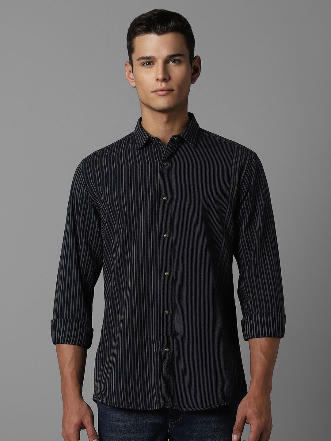 

Louis Philippe Jeans Men Spread Collar Vertical Striped Cotton Slim Fit Casual Shirt, Black