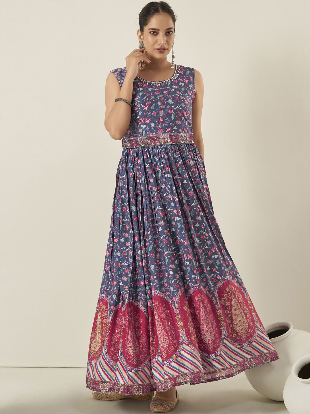 

Anouk Floral Printed Ethnic Motifs Sleeveless Gathered or Pleated Anarkali Ethnic Dress, Navy blue