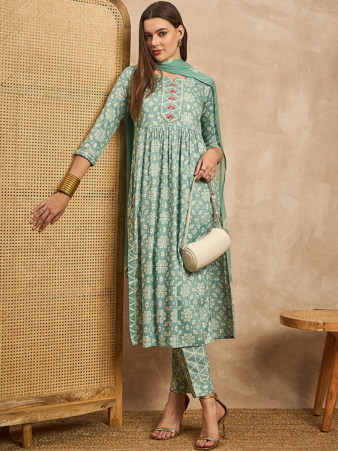 

all about you Fluorescent Green Ethnic Motifs Printed Straight Kurta & Trouser & Dupatta