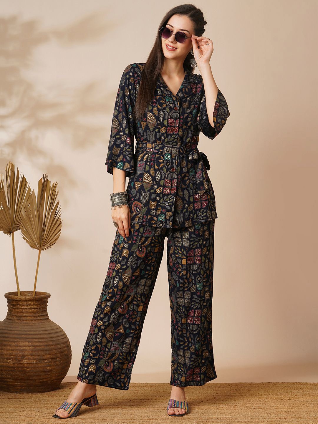 

Globus Abstract Gold Foil Print Lapel Collar Flared Sleeves Top & Pants Fusion Co-Ord Set, Blue