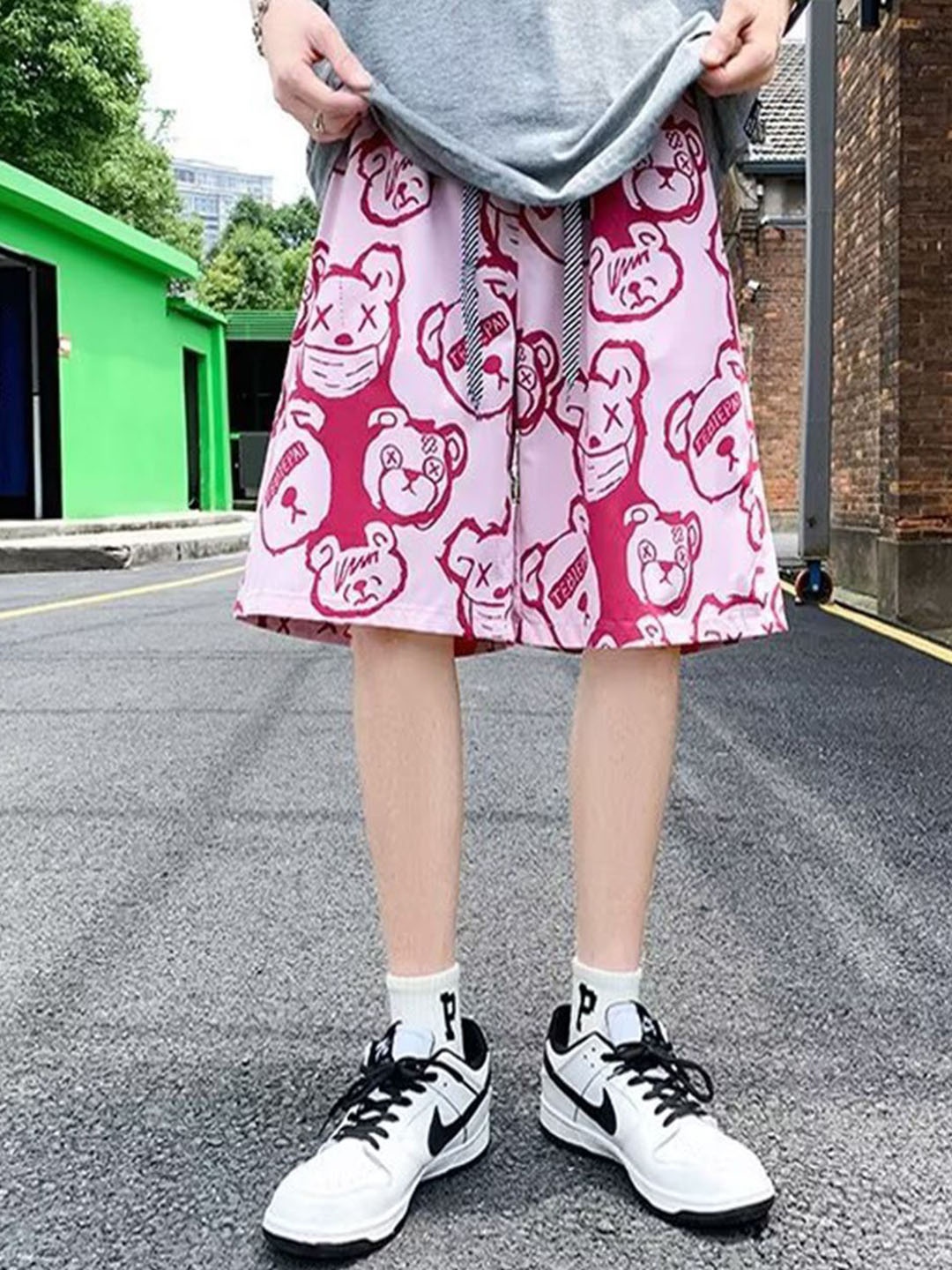 

HERE&NOW Men Printed Shorts, Pink