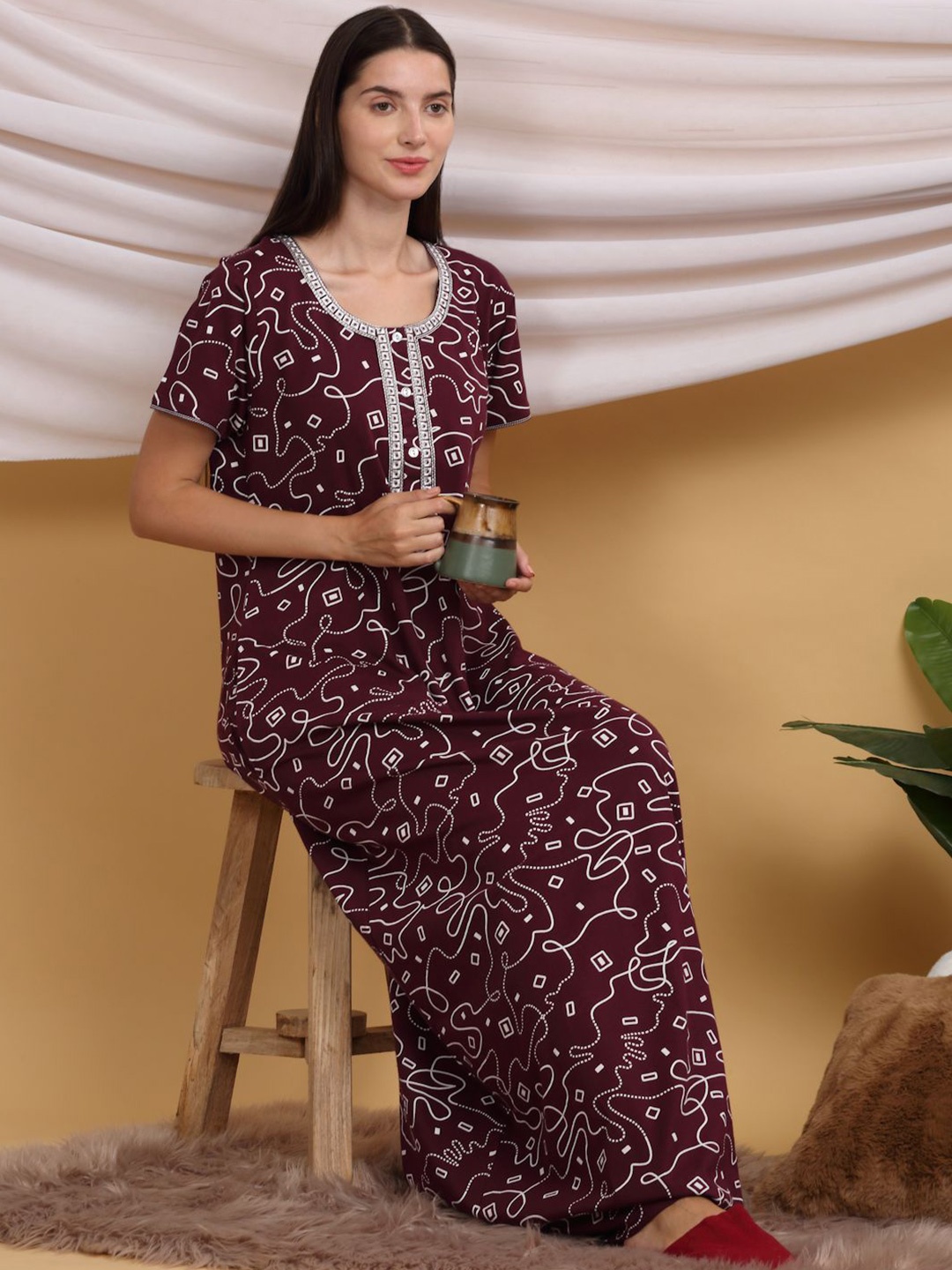 

Sweet Dreams Printed Maxi Nightdress, Burgundy