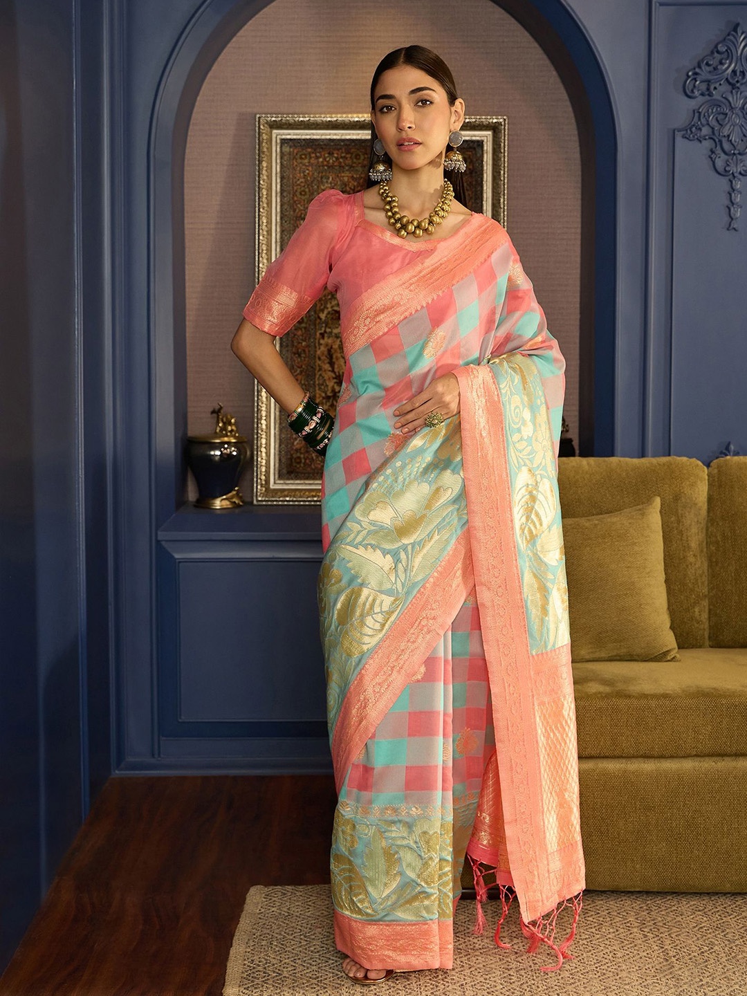 

Dori Woven Design Zari Silk Banarasi Saree, Pink