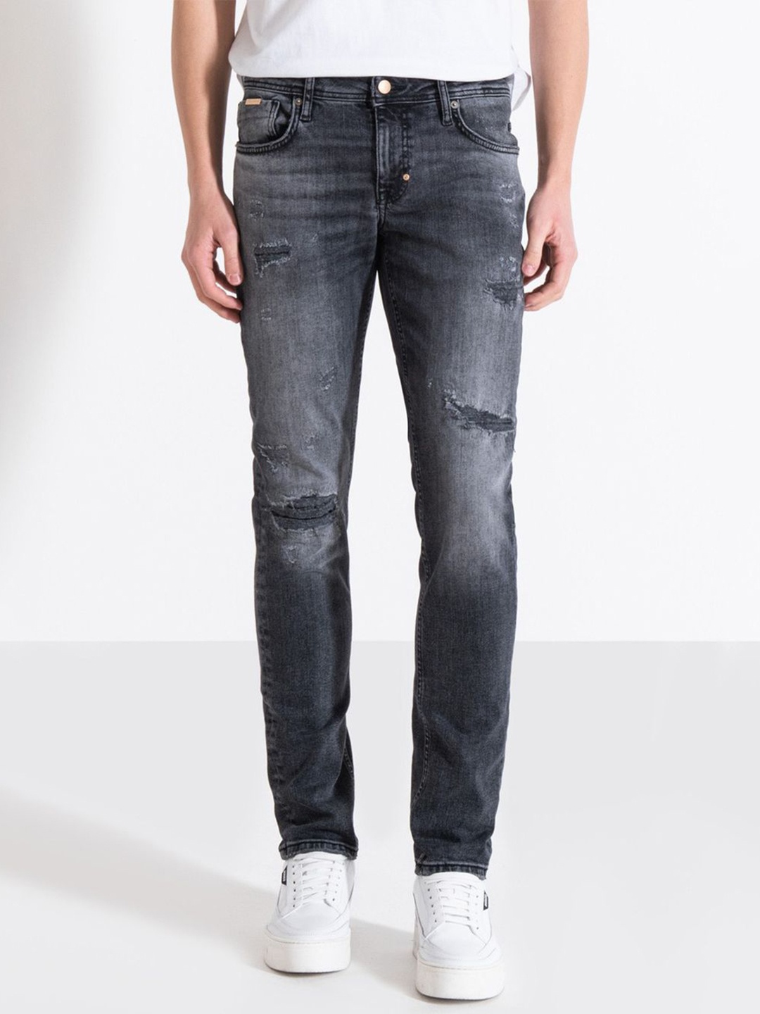 

Antony Morato Men Tapered Fit Highly Distressed Heavy Fade Stretchable Jeans, Black