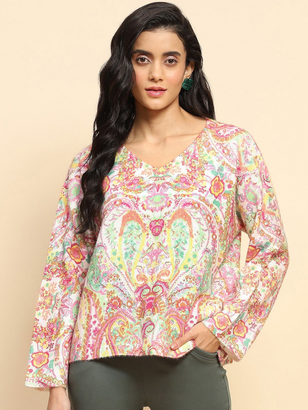

Global Republic Women Floral Printed Pullover, White