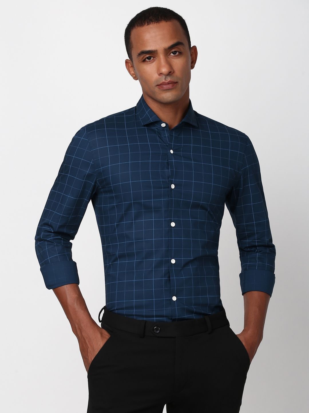 

Peter England Men Spread Collar Grid Tattersall Checked Cotton Slim Fit Formal Shirt, Navy blue