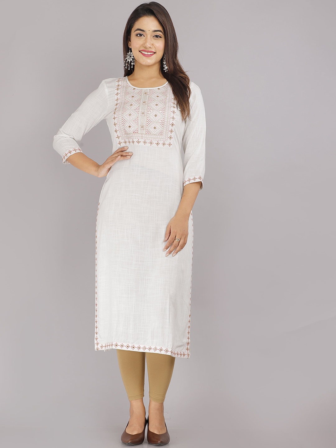 

STYLE ANGEL Geometric Embroidered Mirror Work Straight Kurta, White