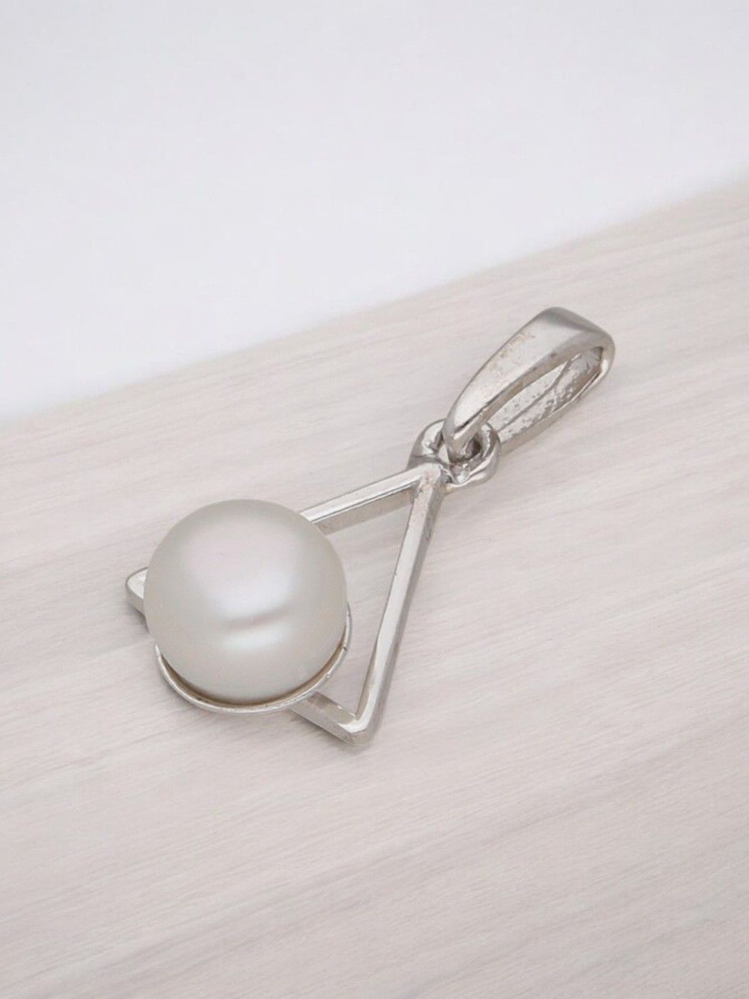 

Sri Jagdamba Pearls Dealer 9.25 Sterling Silver Pearls Studded Silver-Plated Pendants