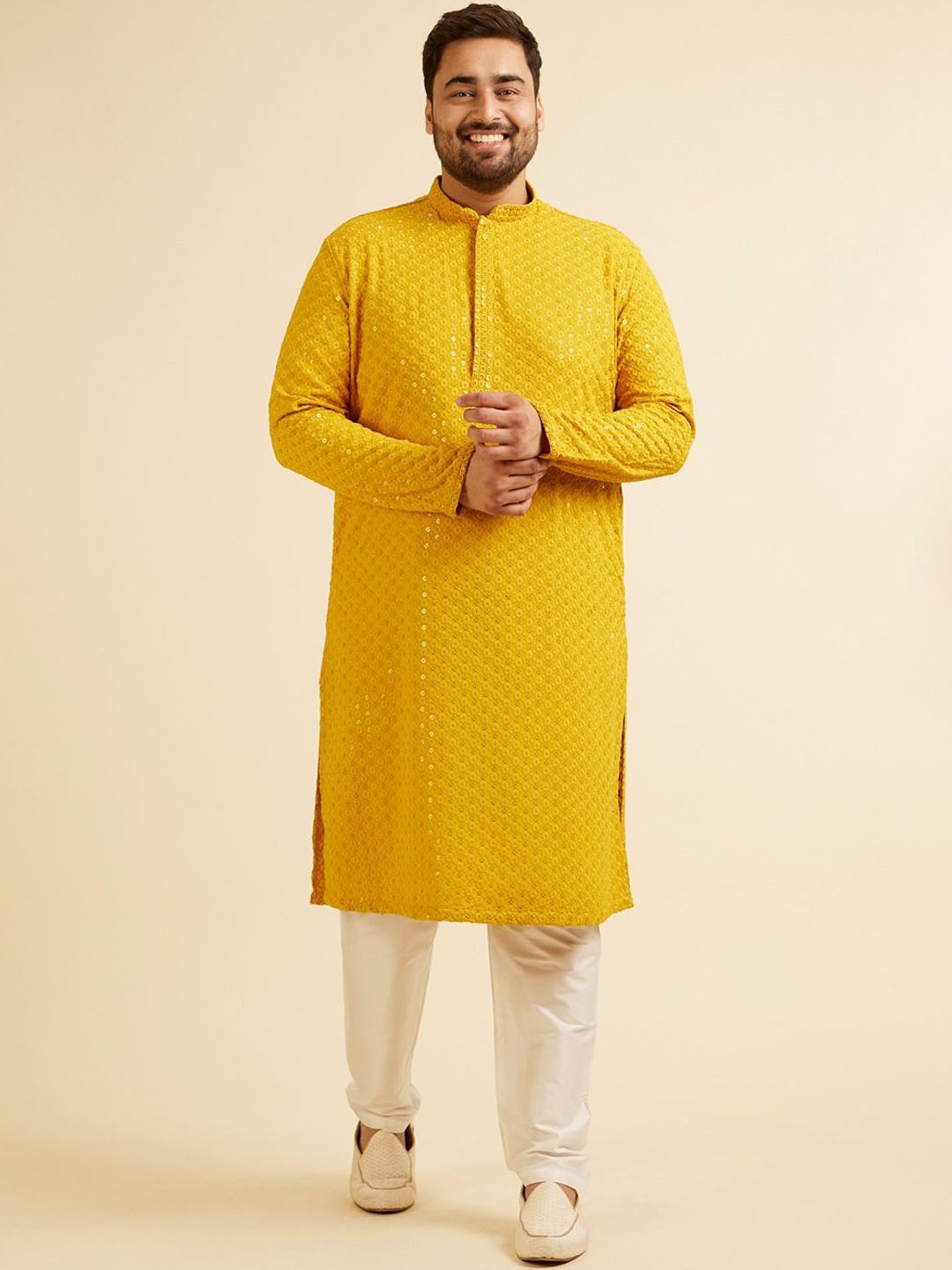 

Manyavar Men Ethnic Motifs Embroidered Regular Chikankari Kurta with Pyjamas, Mustard