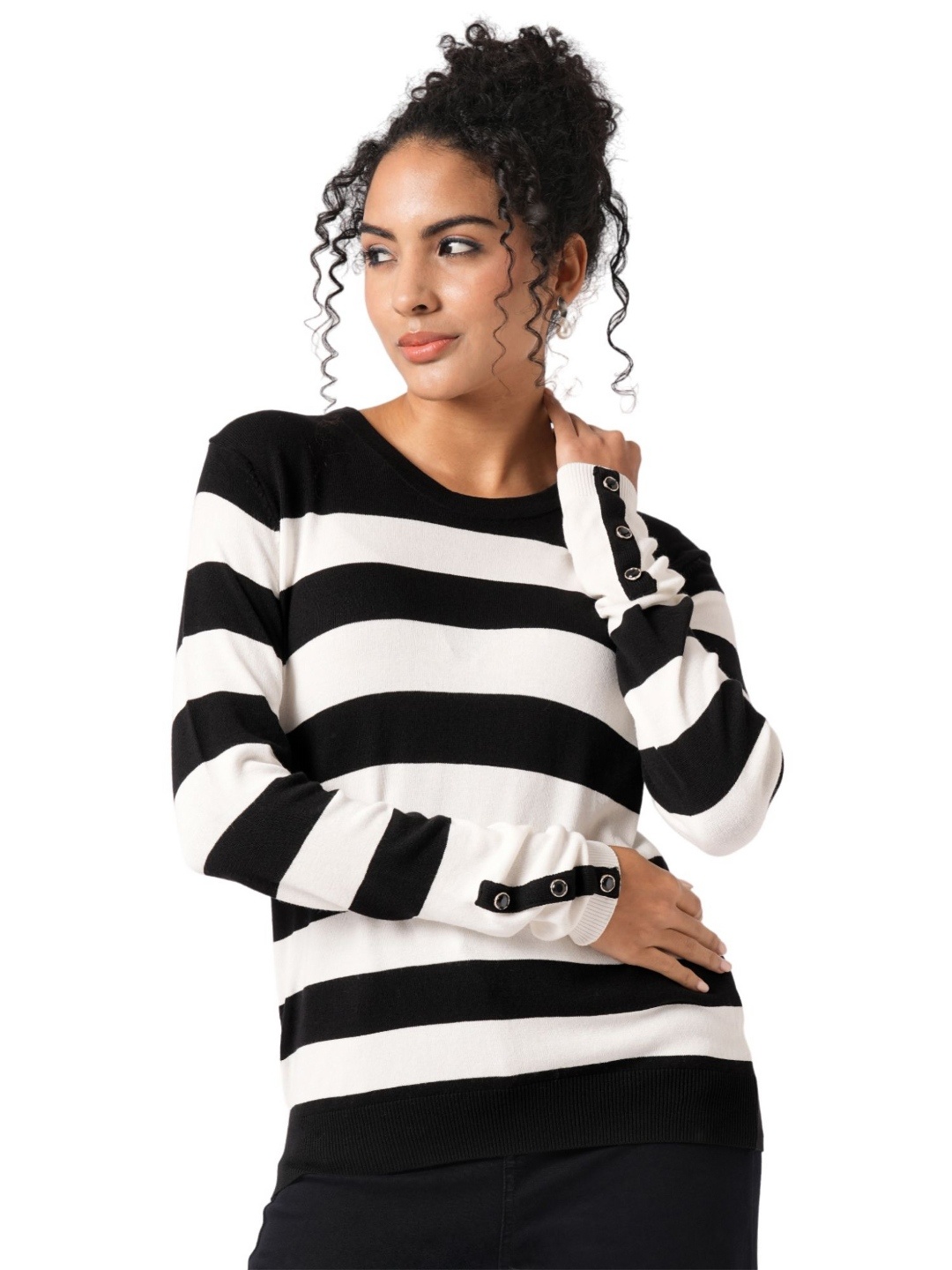 

Kraus Jeans Women Striped Round Neck Cotton Slim Fit T-shirt, Black