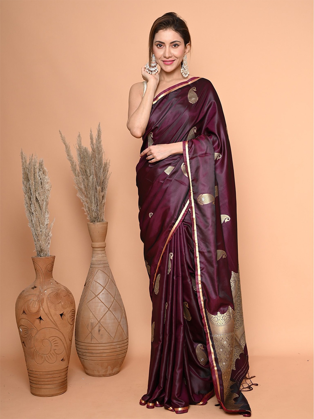 

BEATITUDE Woven Design Zari Satin Saree, Maroon