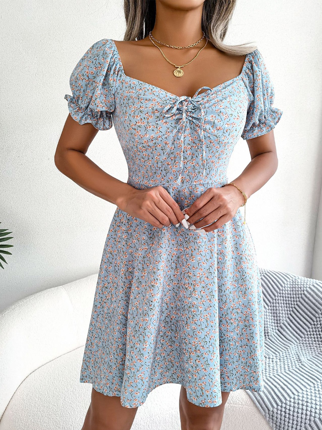 

HERE&NOW Women Floral Printed Sweetheart Neck Puff Sleeve Fit & Flare Aboe Knee Dress, Blue