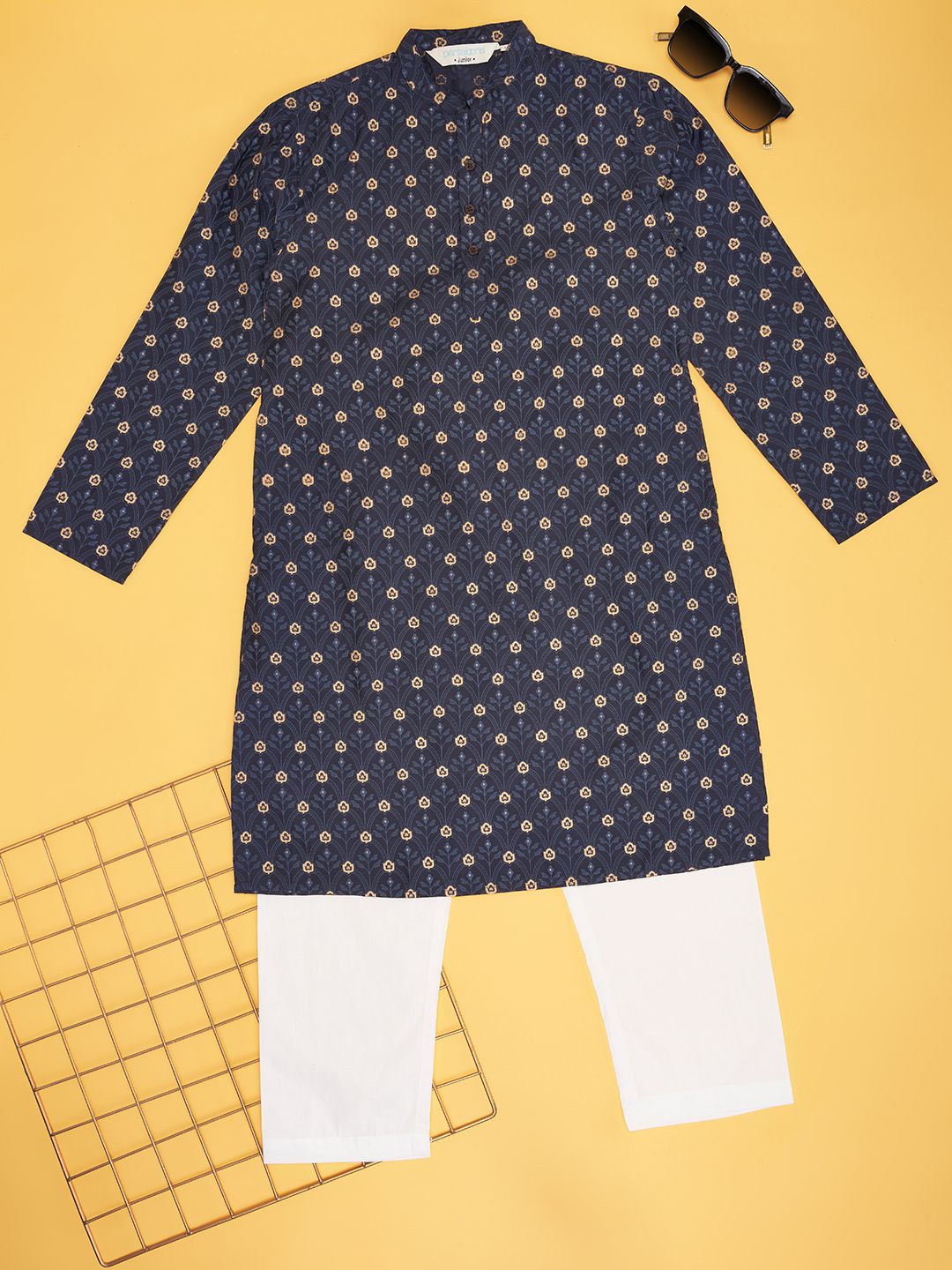 

indus route by Pantaloons Boys Ethnic Motifs Printed Regular Straight Kurta with Pyjamas, Teal