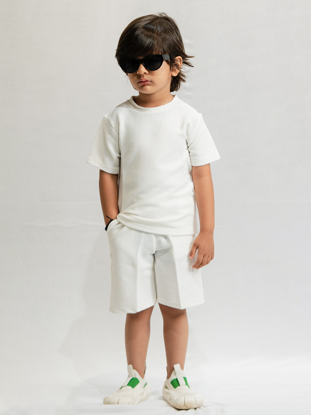 

Emblica Unisex Kids Self Design Round Neck Short Sleeves Casual T-shirt With Shorts, White