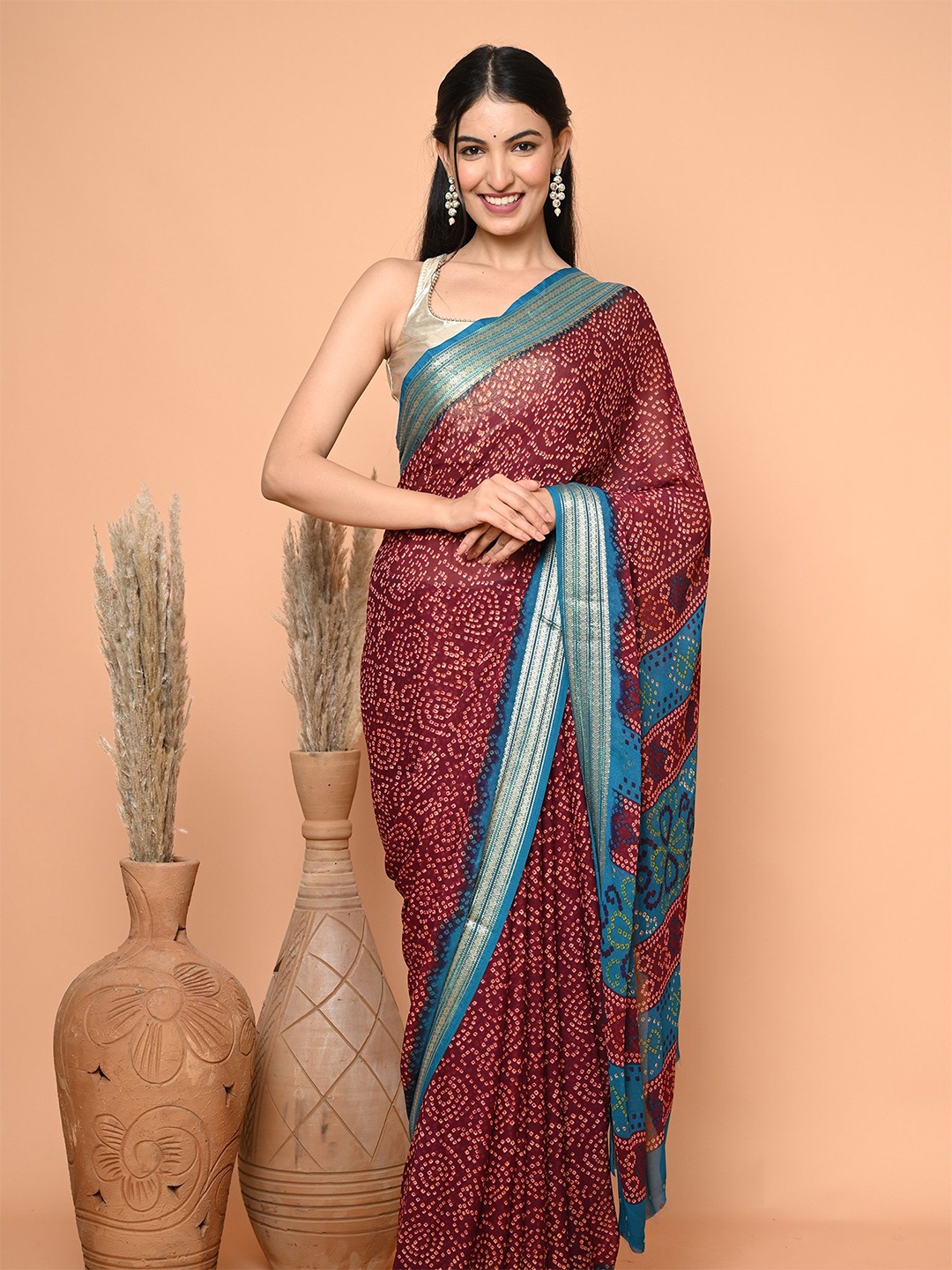 

BEATITUDE Bandhani Printed Saree, Maroon