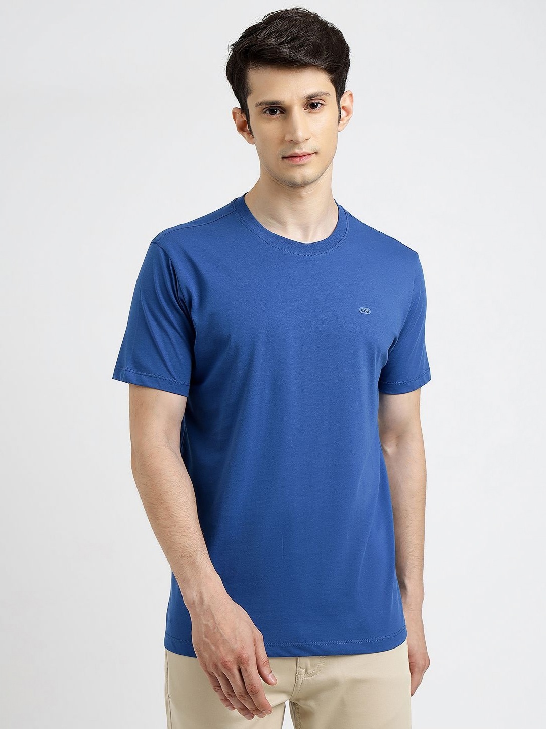 

JADE BLUE Men Solid Round Neck Pure Cotton Slim Fit T-shirt