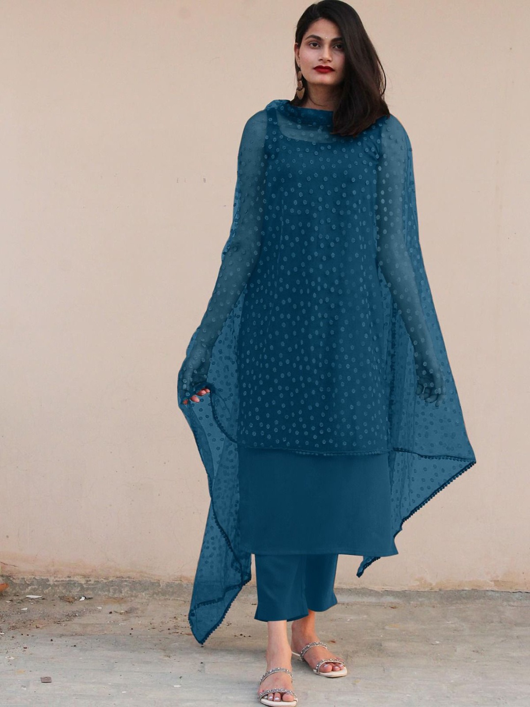 

LADY SHOPI Round Neck Thread Work Cotton Silk Straight Kurta, Teal