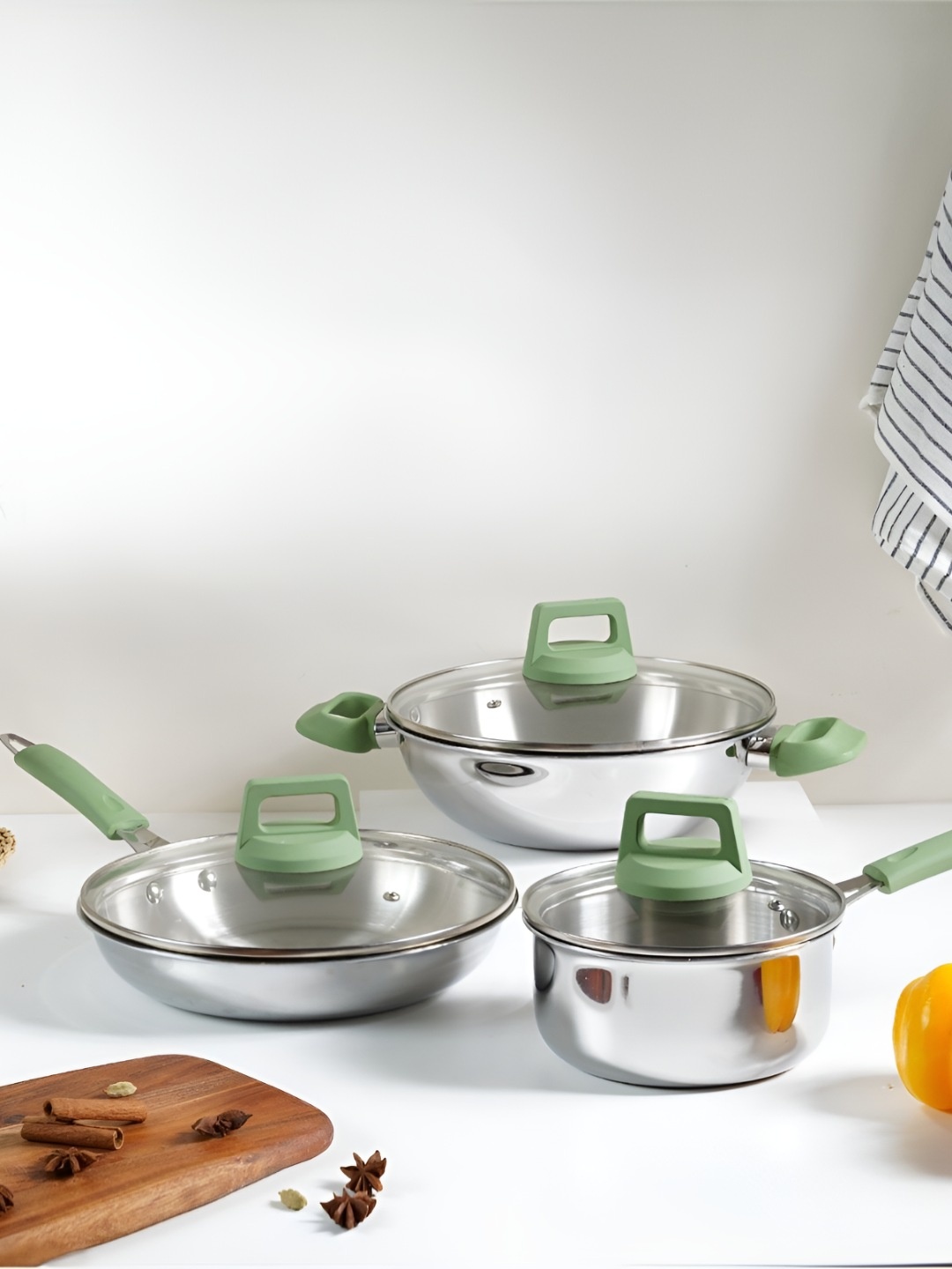 

Kreme Steel 3 Pieces Dishwasher Safe Stainless Steel Cookware Set