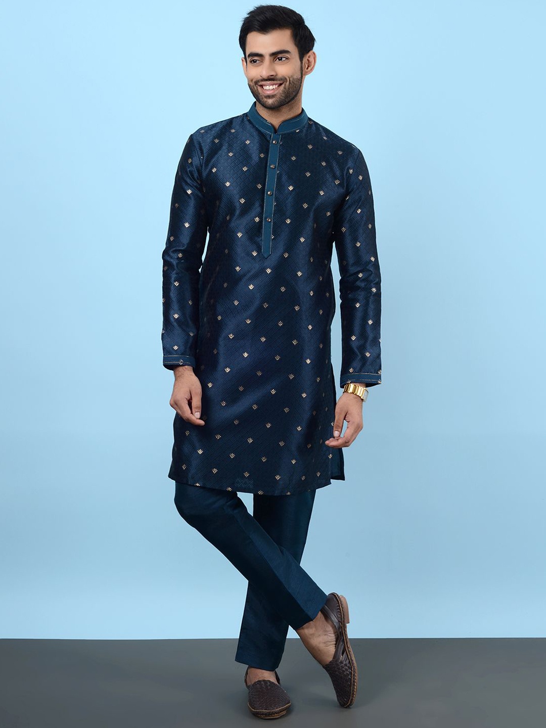 

azania Ethnic Motifs Woven Design Zari Mandarin Collar Kurta With Trousers, Blue
