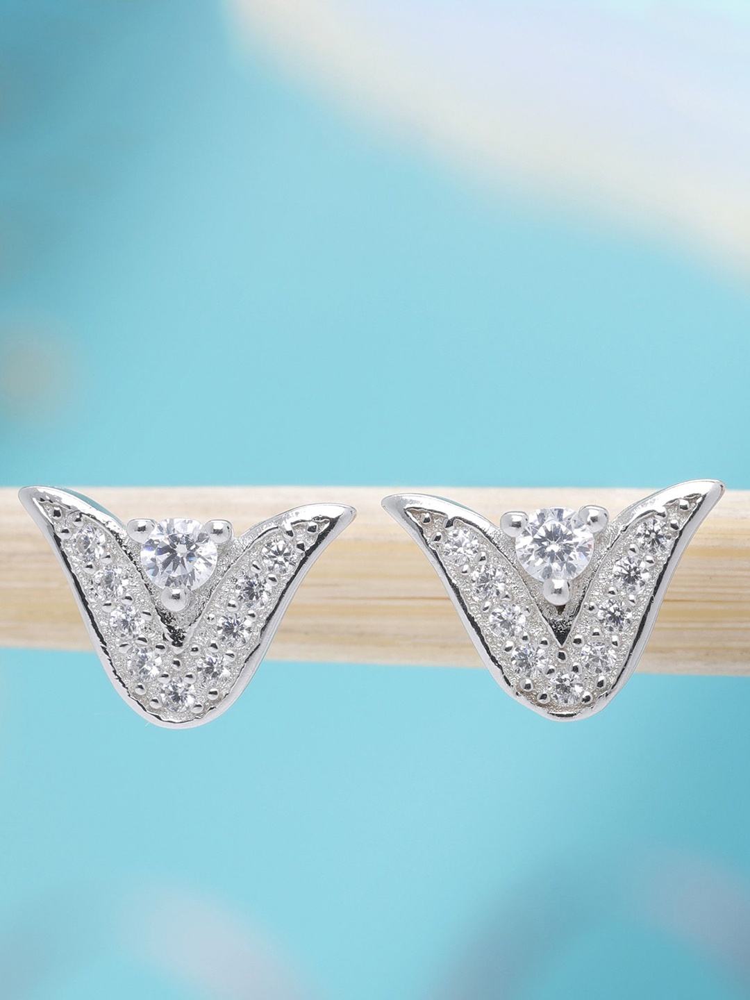 

DEESSA 925 Sterling Silver Rhodium Plated Stone Studded Contemporary Studs