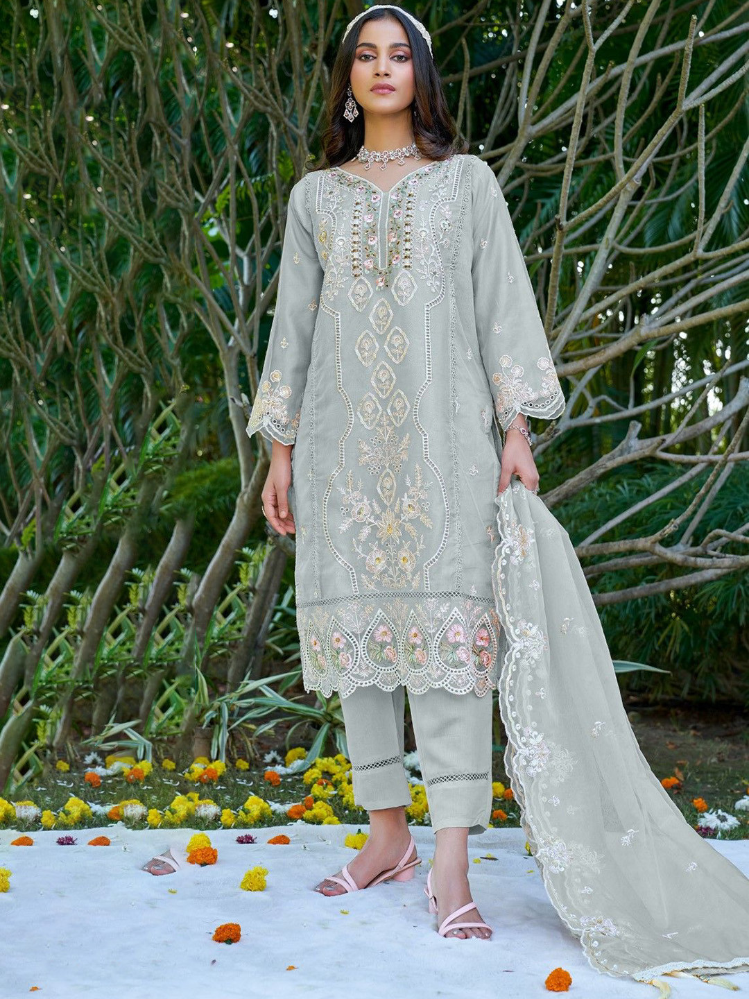 

AUTUMN LANE Ethnic Motifs Embroidered V-Neck Cotton Straight Kurta with Trousers & Dupatta, Grey