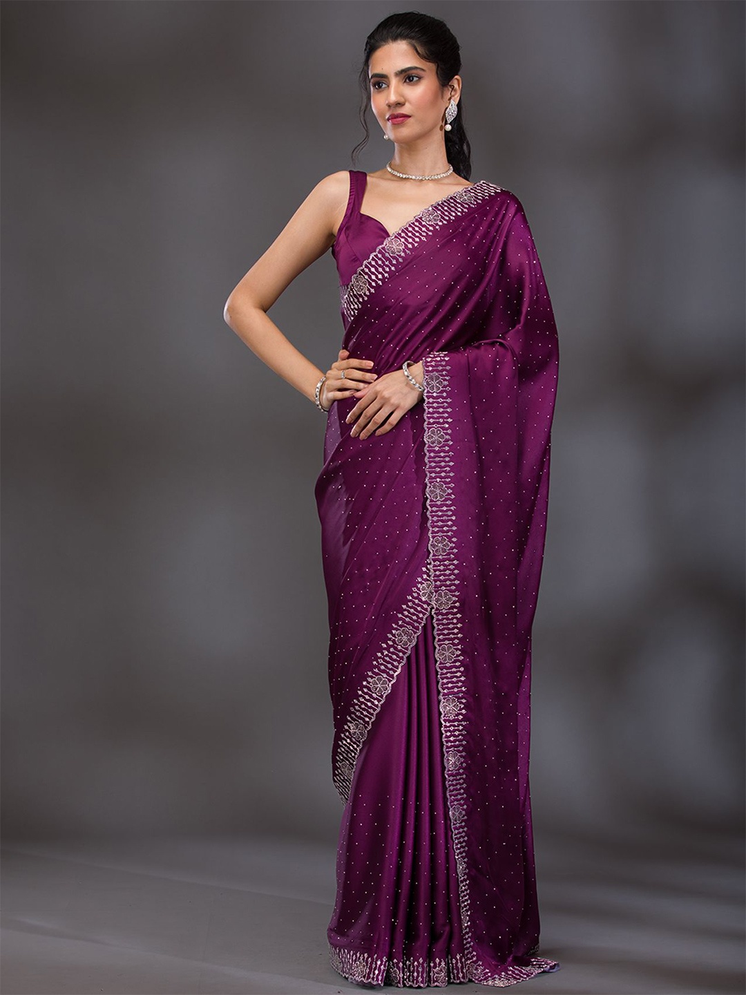 

Koskii Embellished Beads and Stones Saree, Purple