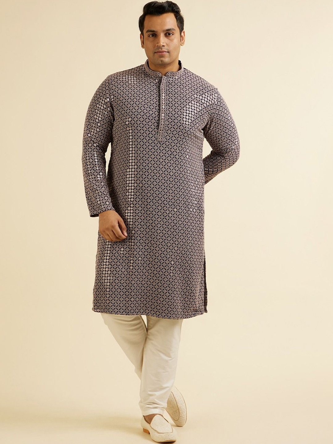 

Manyavar Plus Size Geometric Embroidered Sequinned Straight Kurta With Pyjama, Grey